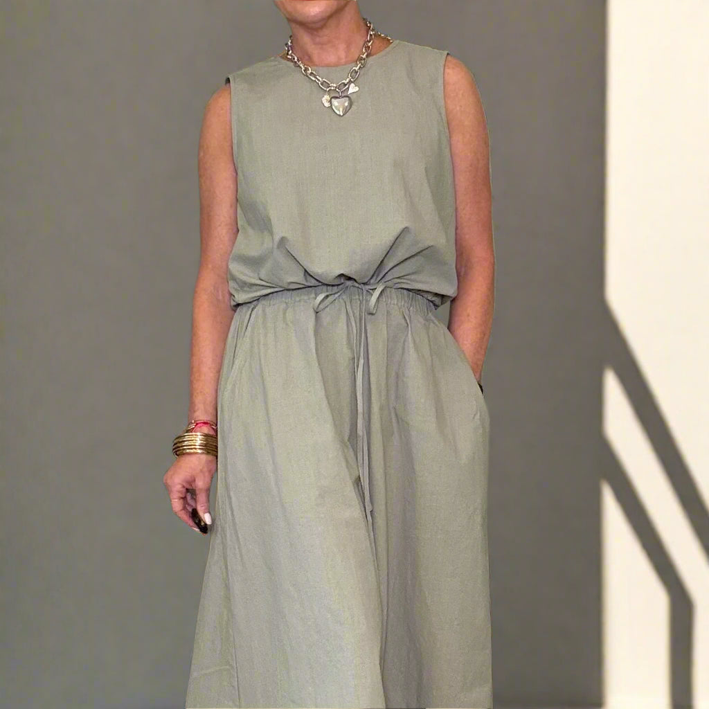 QUEEN OF HEARTS NECKLACE