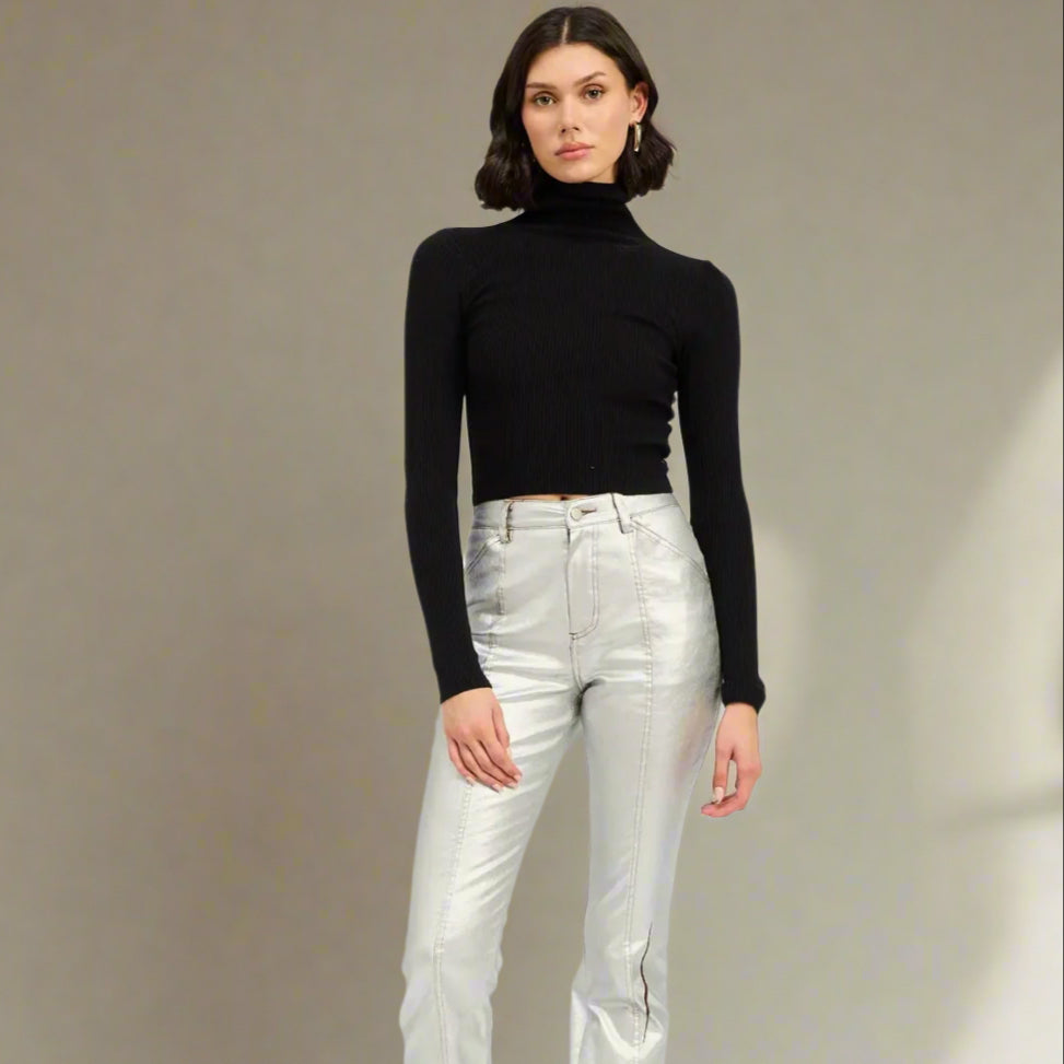 SHRUNKEN RIBBED TURTLENECK