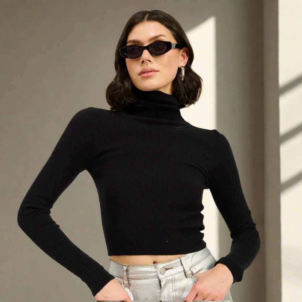SHRUNKEN RIBBED TURTLENECK