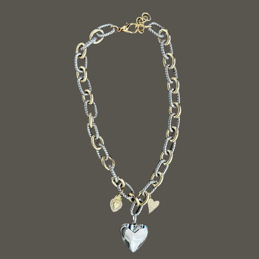 QUEEN OF HEARTS NECKLACE