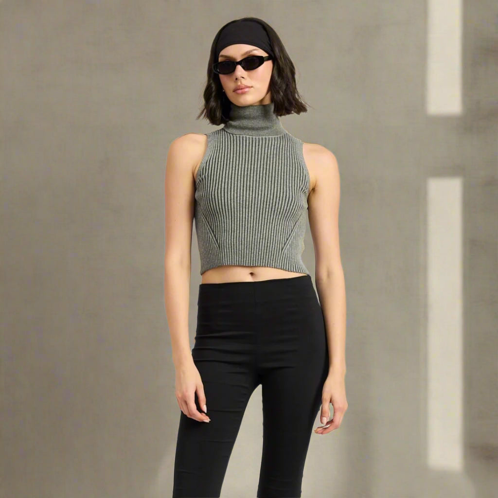 GRAY SLEEVLESS RIBBED TURTLENECK