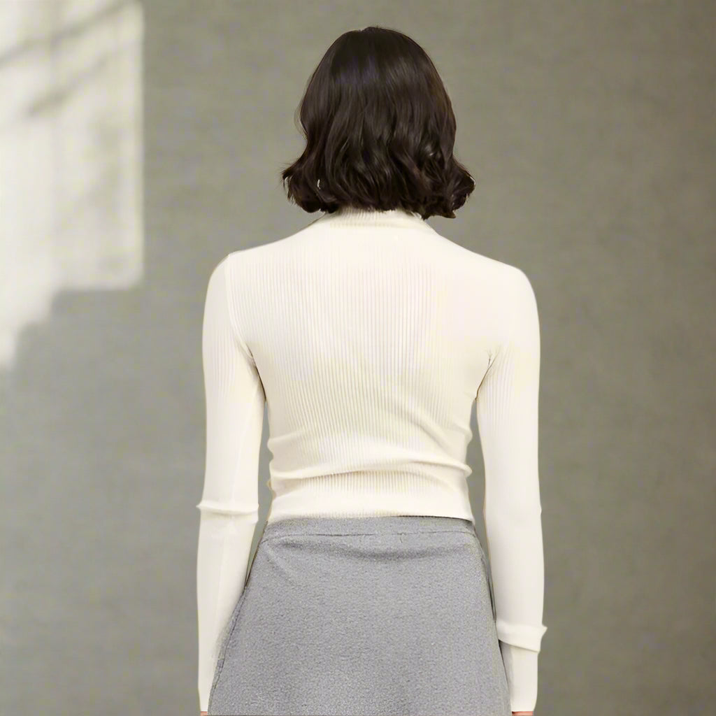 SHRUNKEN RIBBED TURTLENECK